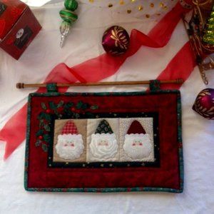 Quilted Christmas Wall Hanging